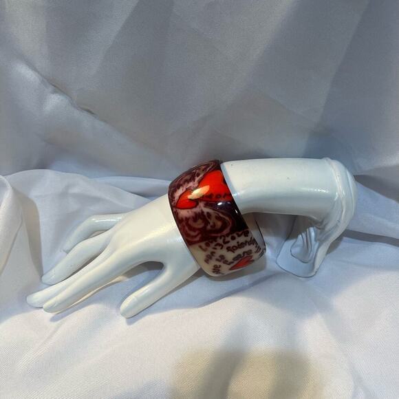 Vintage y2k Grunge Love Letter Lucite Bangle - Picture 4 of 4